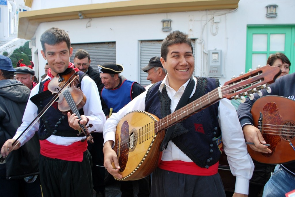 Greek Carnival Kapetania in Serifos mygreecemytravels (58)