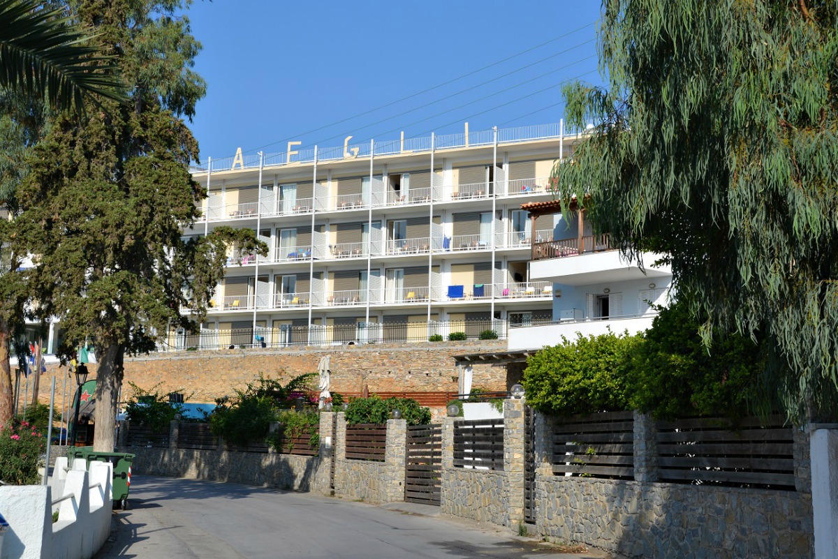 New Aegli Beach Hotel on Poros: Sea View Beauty - Travel Greece Travel ...
