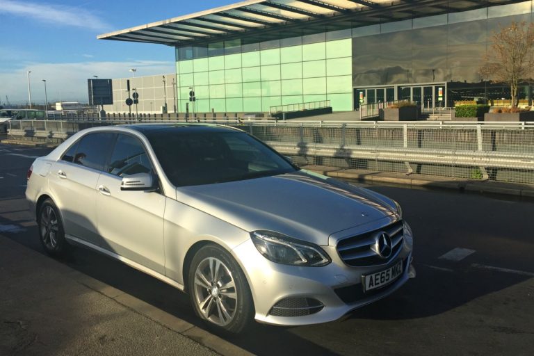 Airport Transfer in London: Blacklane Chauffeur Services