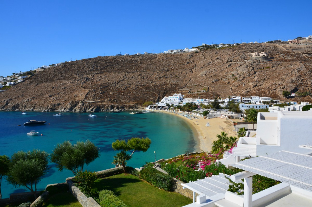 12 and Romantic Destinations in Greece Travel