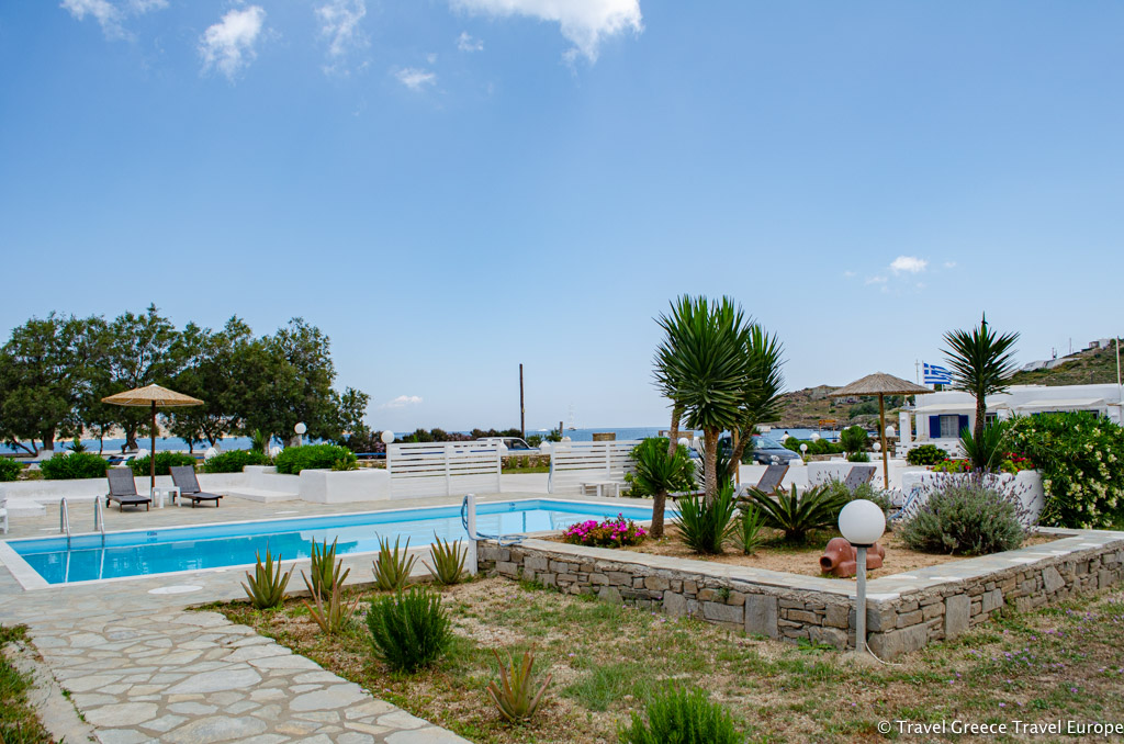 Naoussa hotel outdoor pool